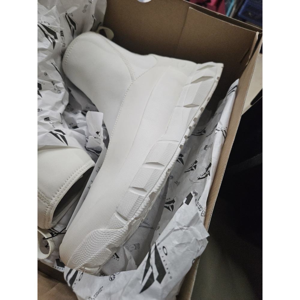 Oakley Coyote Laceless Boot - Arctic White - size 12.5 New with Box and Tag - Picture 2 of 15